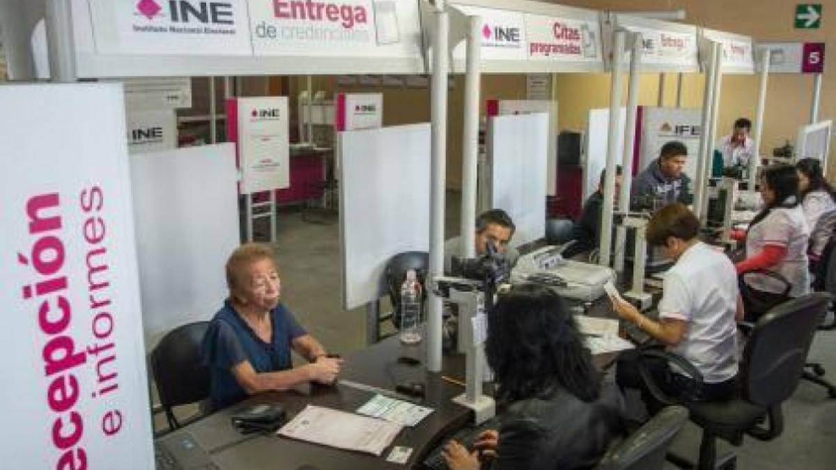 INE exhorta a los jóvenes de 18 años a que tramiten su credencial para votar