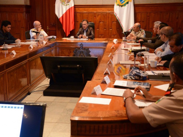 Yunes nombra a los nuevos titulares de finanzas y contraloría 