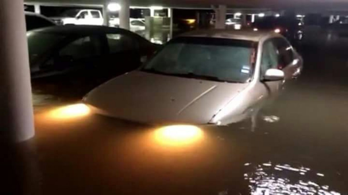 "Harvey" deja grandes daños a su paso por Texas