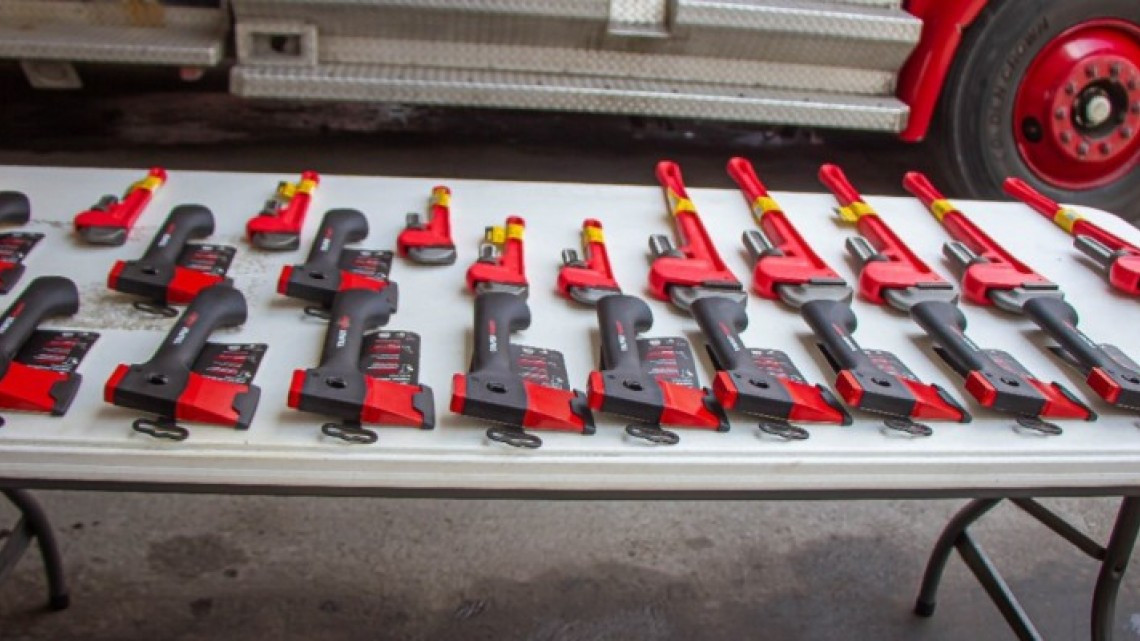 Recibe PC y Bomberos de Matamoros más herramientas para atender llamados de auxilio