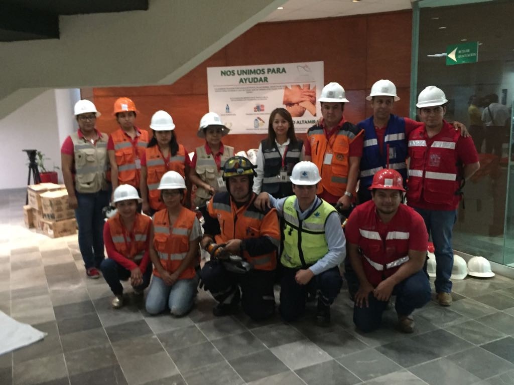 Brigadistas de emergencias de la API Altamira se integran a la ayuda en la CDMX