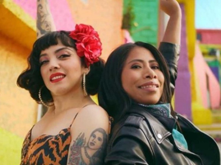 Mon Laferte lanza video de “Plata ta tá” con la participación de Yalitza Aparicio