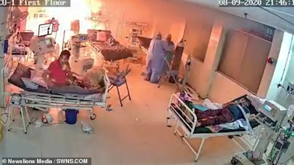 Explota ventilador en hospital covid en India 