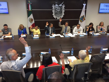 Aplazan solicitud de licencia de Maki Ortiz