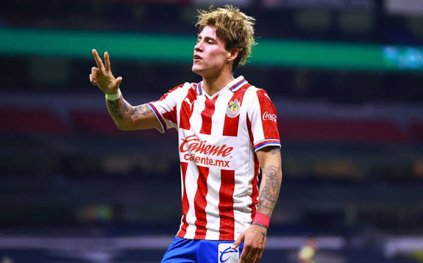 ¡Problemas en el rebaño! ‘Chicote’ es trasladado al hospital por fuerte choque en entrenamiento