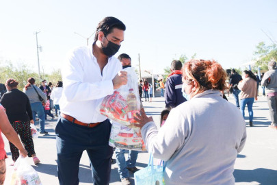 Encabezó Alcalde Carlos Peña Ortiz "DIF Reynosa en Tu Casa" en Loma Real 