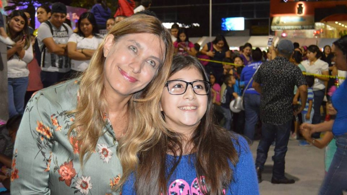 Realizan exposición de globos de cantoya gigantes