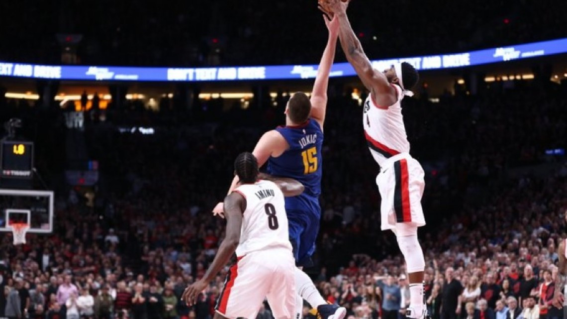 Portland vence a Denver en NBA