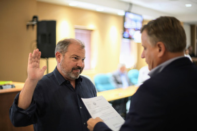 Alcalde de South Padre Island comparte los planes para su siguiente mandato