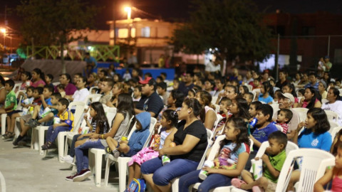 Inicia Gobierno' Noches de cine en tu colonia'