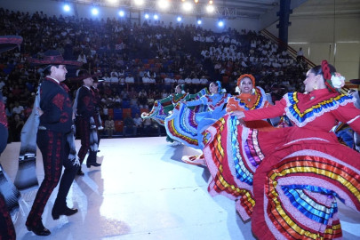Presenta la UAT con éxito el Festival de Folklor Universitario 2025