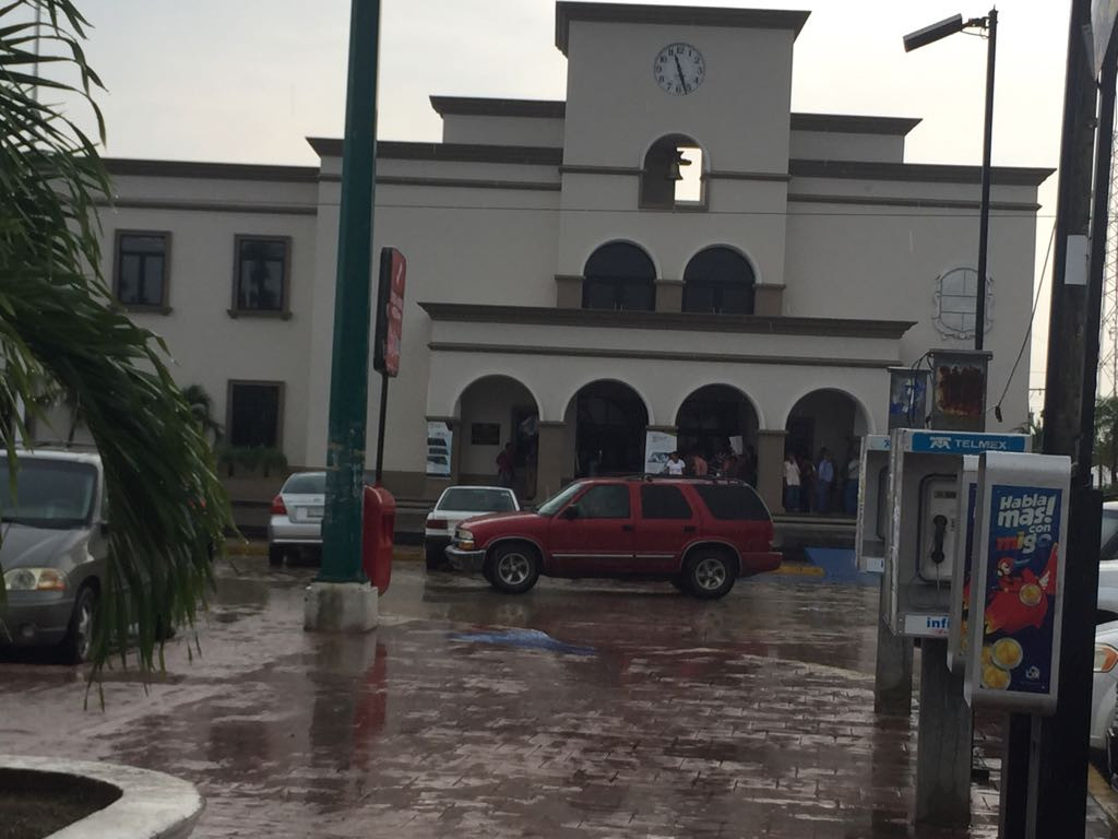 Suspenden al director de alcoholes por abuso de atribuciones