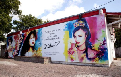 Nuevo mural de Selena adorna su barrio en Texas