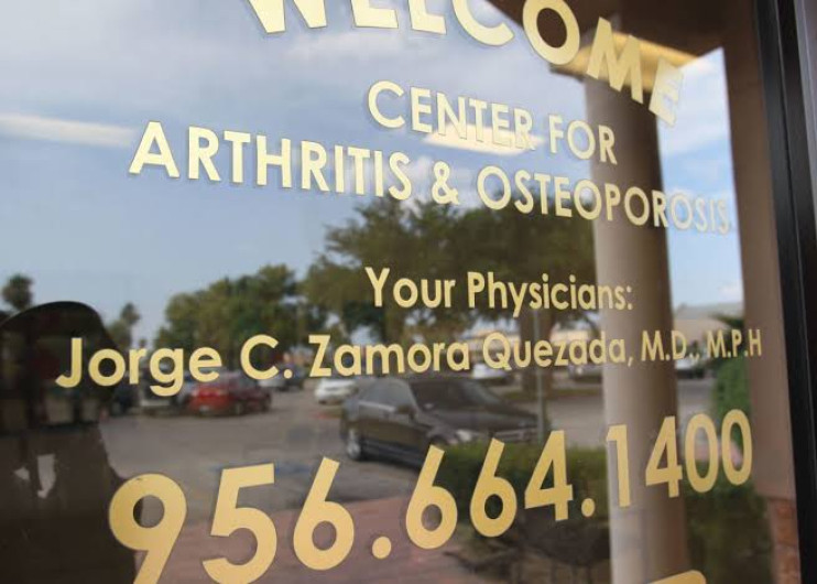 Fiscalía descansa en juicio de fraude médico