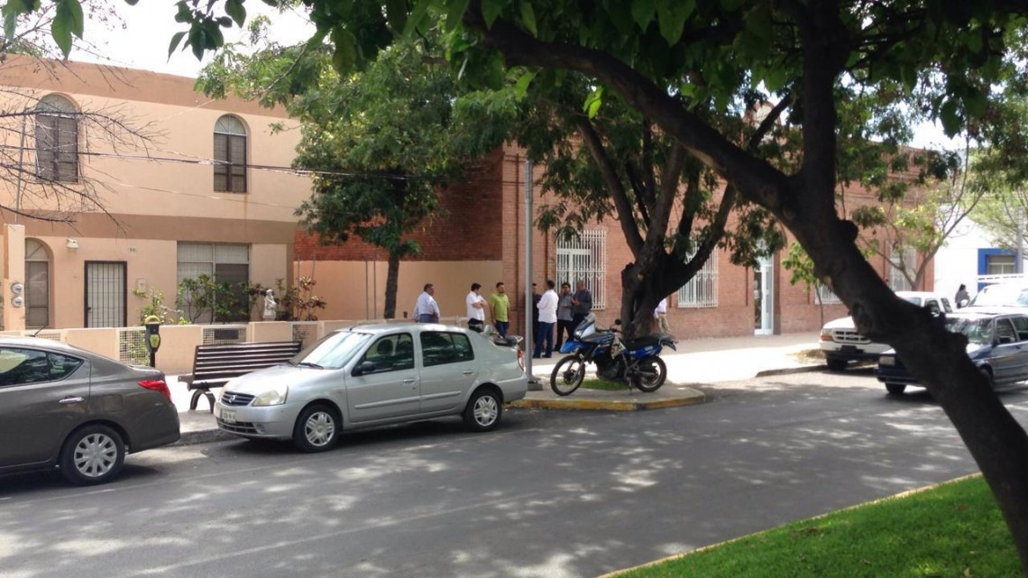 Cortan la luz a oficiales centrales de Salud