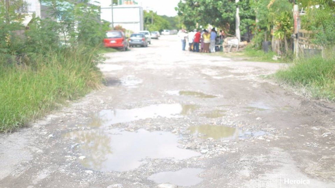 Inicia pavimentación en colonia La República