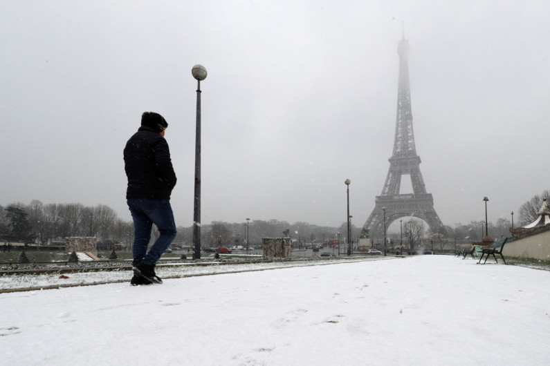 Nevadas ponen en alerta a Francia