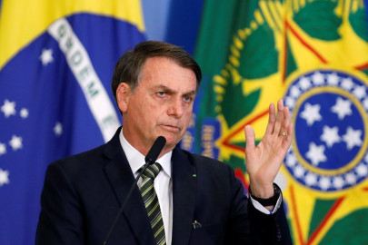 Bolsonaro continuará hospitalizado tras cirugía