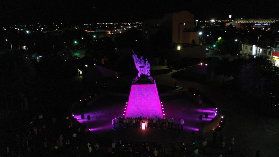 Inicia semana rosa para concientizar sobre el cáncer de mama 