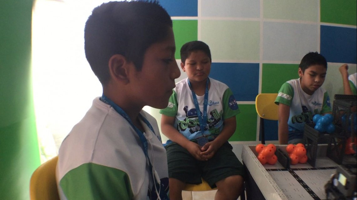 Amplían sus talentos niños que incursionan en robótica