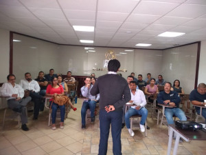 Capacitan a servidores públicos de la PGJ 