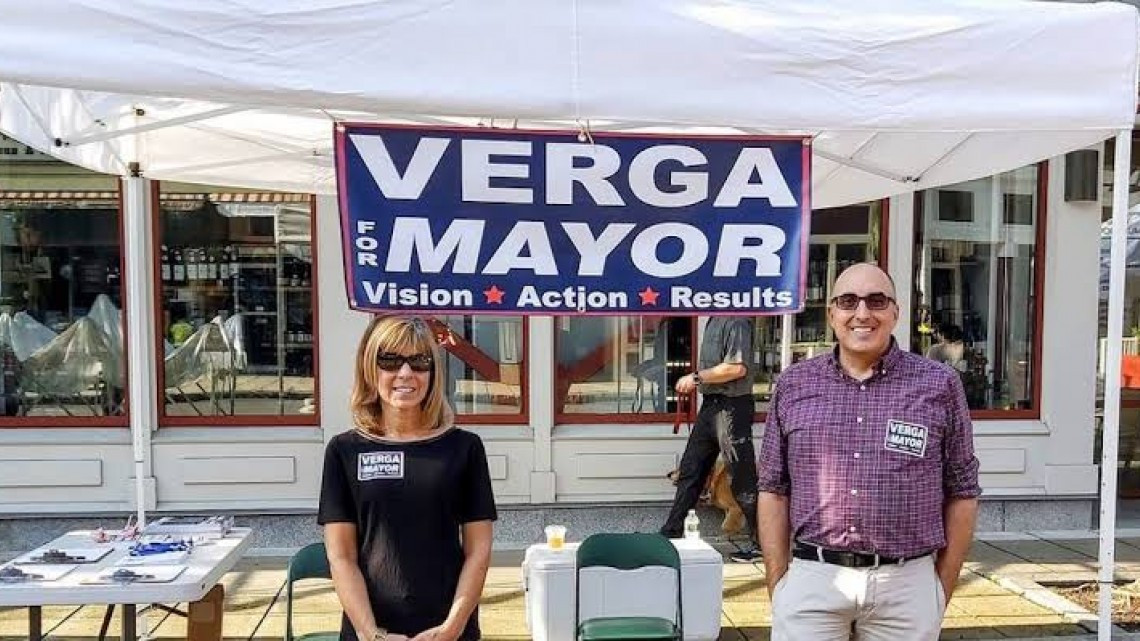 Candidato a alcalde de Gloucester, se hace viral por su apellido