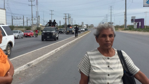 Vecinos de Los Almendros protestan por la falta de agua