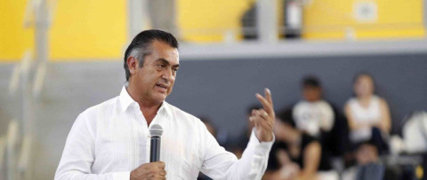 AMLO no se debe de asustar con los spots: Bronco