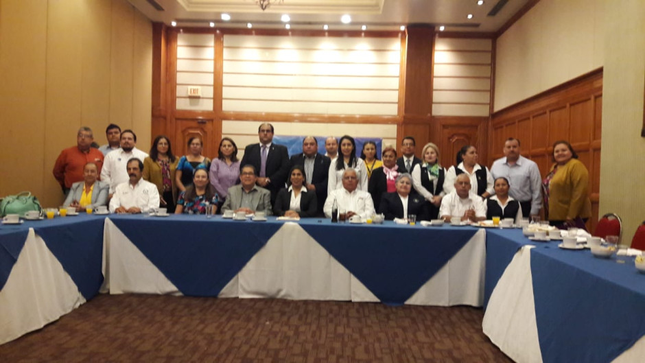 Facilitan contratación de practicantes mediante convenio