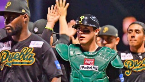 Pericos se impone 7-2 a Acereros y se lleva la serie del estadio Monclova