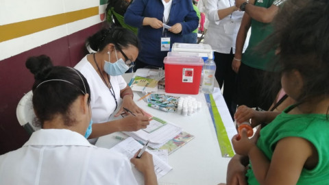 Diputados de MORENA gestionaron 20 mil vacunas para maestros de la zona norte de Tamaulipas