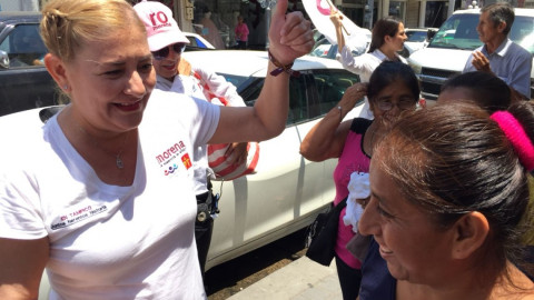Una biblioteca por escuela propone Rosa Muela