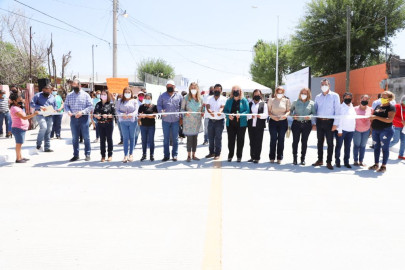 Apoyan en la colonia Santa Cruz el trabajo de la Doctora Maki Ortiz 