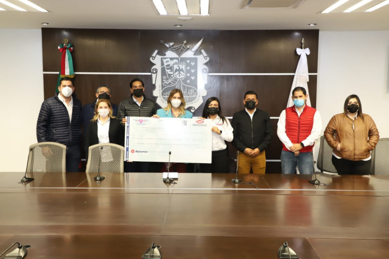 Coordinan CMIC y Ayuntamiento beneficios a población vulnerable