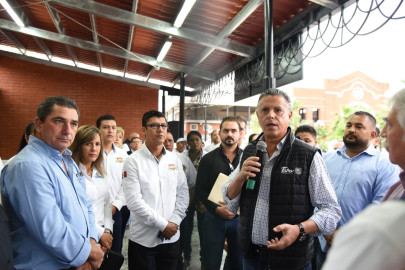 Inaugura Cucho Nader Área gastronómica de las "Tortas de la Barda"