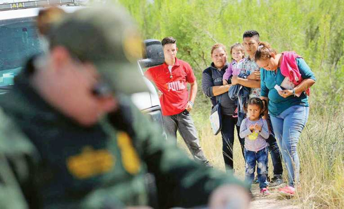 Cerca de 500 niños inmigrantes, ya regresaron con sus familias
