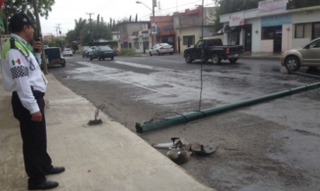 Fuertes vientos causan estragos