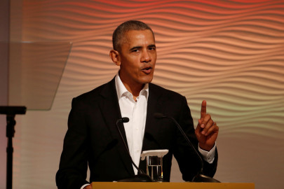 Exhorta Obama a líderes políticos a pensar antes de publicar