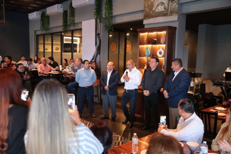 Se mantiene la apertura de negocios en Nuevo Laredo