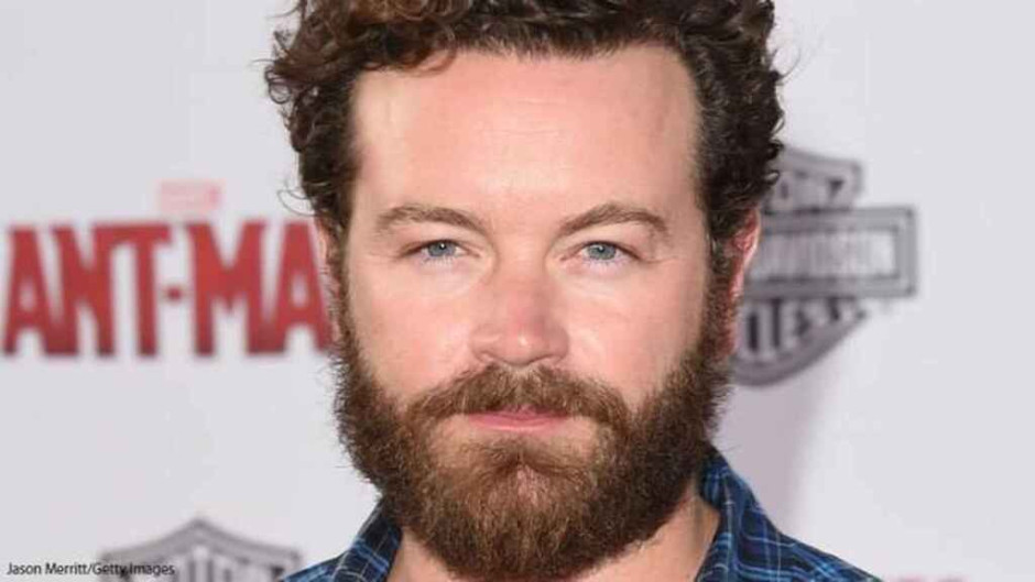 Detienen a Danny Masterson por cargos de violación 