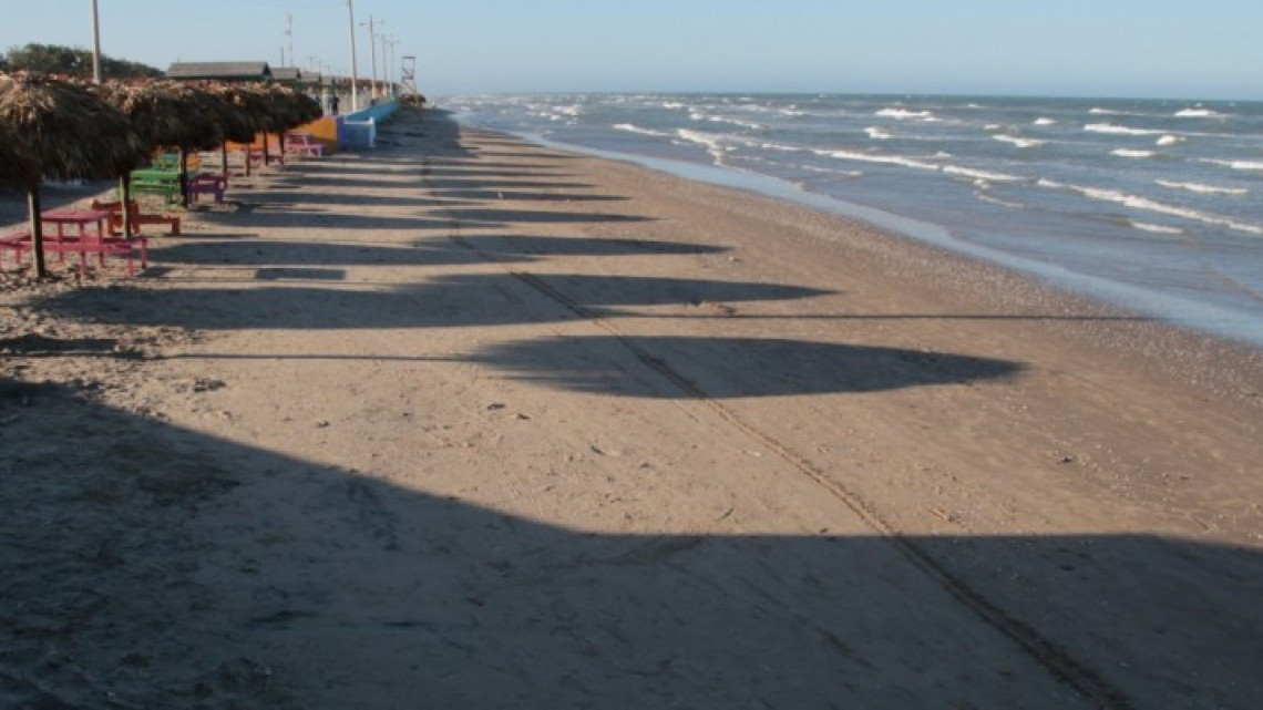 Trabaja Municipio para ofrecer playa limpia en periodo de Semana Santa