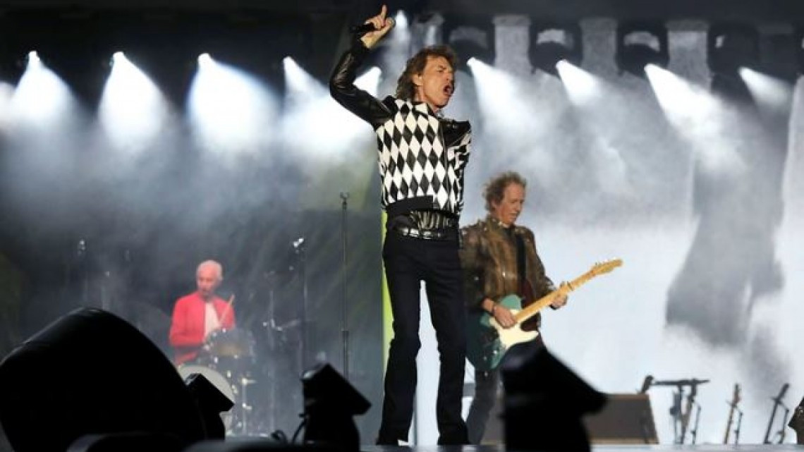 Mick Jagger volvió a cantar tras la operación de corazón