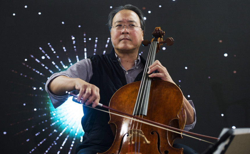 ¡Salut d'Amour! La dedicatoria de Yo-Yo Ma a quienes no pudieron celebrar su amor