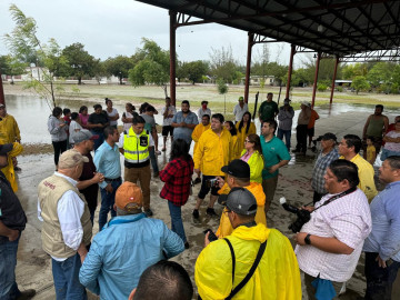 Despliega Gobierno de Tamaulipas operativo para ayudar a familias afectadas por lluvias en Llera