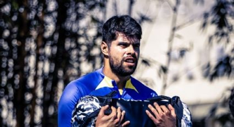 Néstor Araujo sufre grave lesión en la rodilla