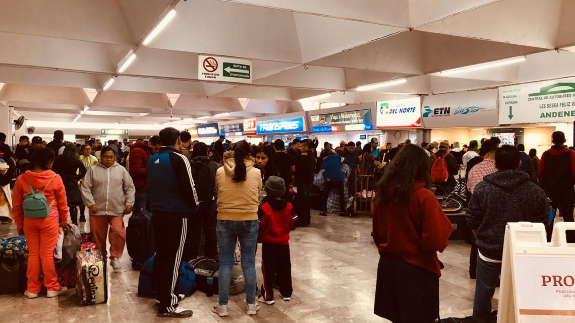 Se llena Central de Autobuses previo a Nochebuena