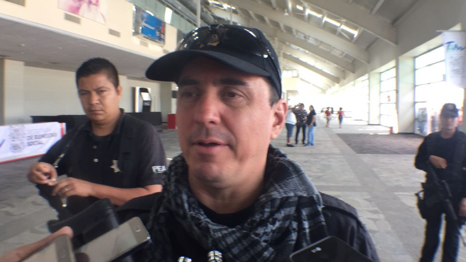 Encuentran marihuana y tachas en 5 planteles educativos