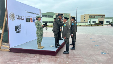 Celebra Ejército en Nuevo Laredo ascensos militares
