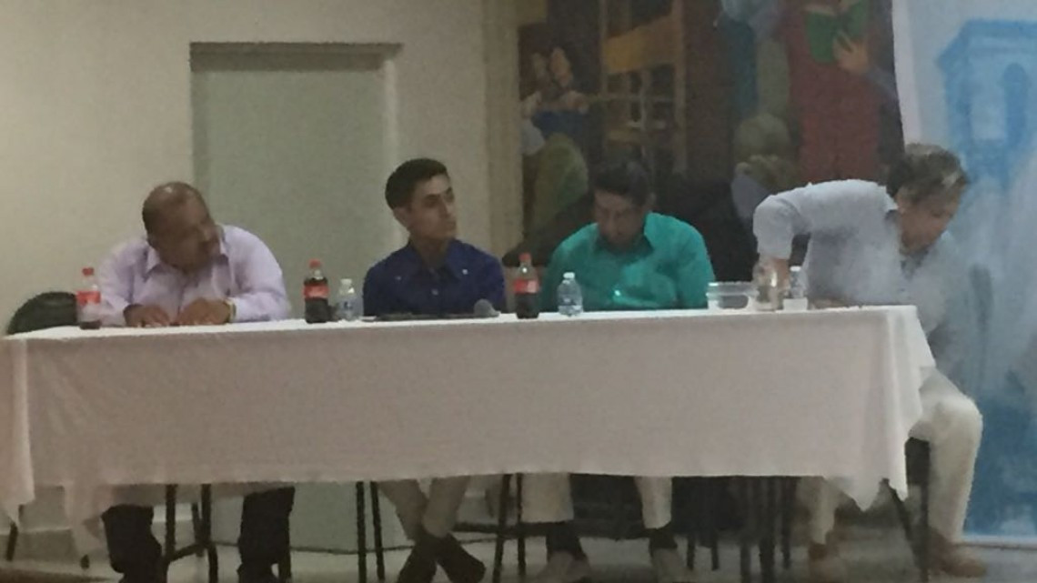 Se reúnen cronistas que intercambian historia de los pueblos de la región