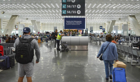Llegada de pasajeros en vuelos internacionales sube 7.9% en el primer semestre: Sectur